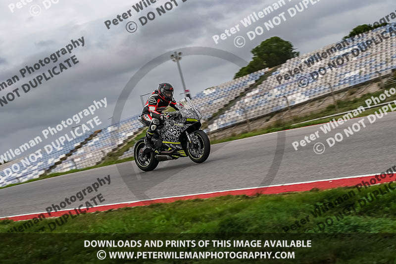 motorbikes;no limits;peter wileman photography;portimao;portugal;trackday digital images